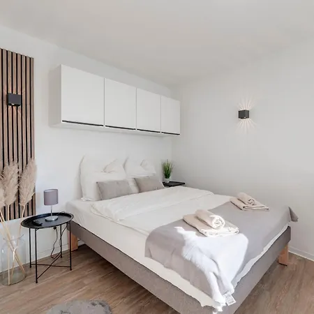 Aivaz-apartments Rundbunker 公寓 *